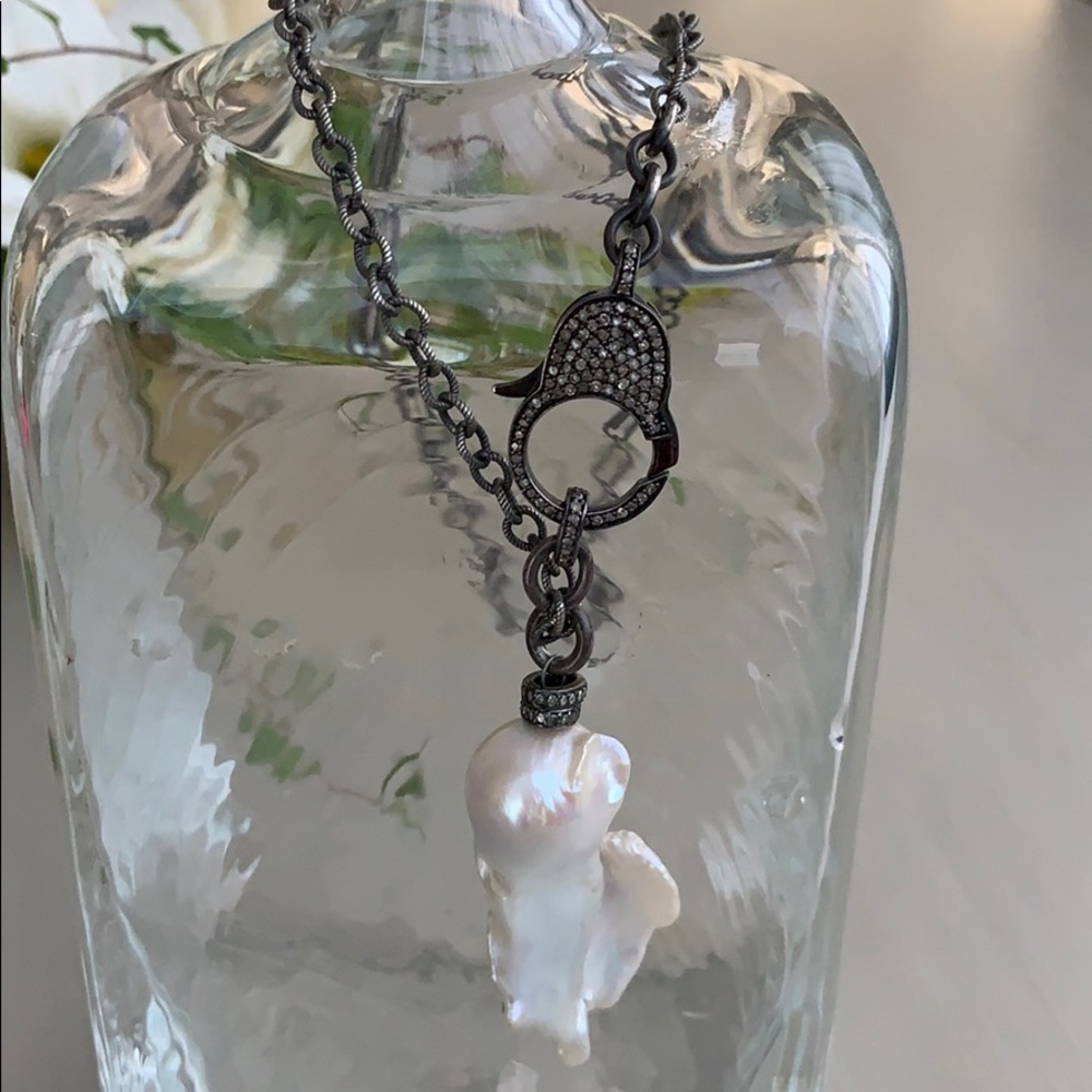 Rona Pfeiffer diamond and pearl necklace.